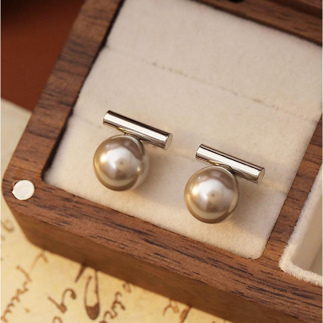 ピアス パール 1粒 通販 パールピアス 耳飾り アクセサリー シンプル 大人っぽい 上品 きれいめ おしゃれ かわいい 結婚式 二次会 入学式 卒業式 入園式 卒園式 フォーマル 冠婚葬祭 贈り物 女性 レディースアクセサリー レディースジュエリー シルバー ・