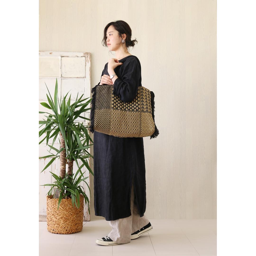 トートバッグ 肩掛け 大容量 通販 トートバック トート 手提げ 旅行バッグ スクエアトート スクエア型 アフリカン シック アジアン雑貨 エスニック エキゾチック レディース メンズ 男女兼用 ユニセックス おでかけ お出掛け お出かけ 旅行 トラベル ブラック ・