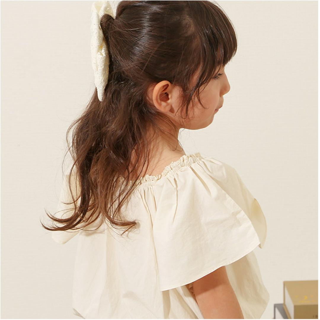 Rora ブラウス 襟なし 通販 ローラ クリーミー カットソー キッズ 子供 女の子 女子 こども 子ども きれいめ 白 ベージュ フレアスリーブ 花 お花 おしゃれ かわいい オシャレ 可愛い カジュアル トップス 子ども服 子供服 キッズファッション クリーム 110cm