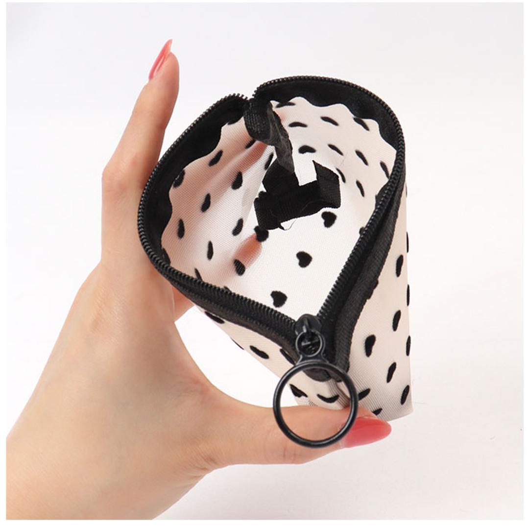 メッシュ ポーチ 通販 コスメケース ミニポーチ コスメポーチ メイクポーチ 収納ポーチメッシュポーチ バッグインバック コスメ入れ 小物入れ マルチポーチ シースルー ナイロン コスメ 小物 トラベル 旅行 出張 ブラック×レッド ・