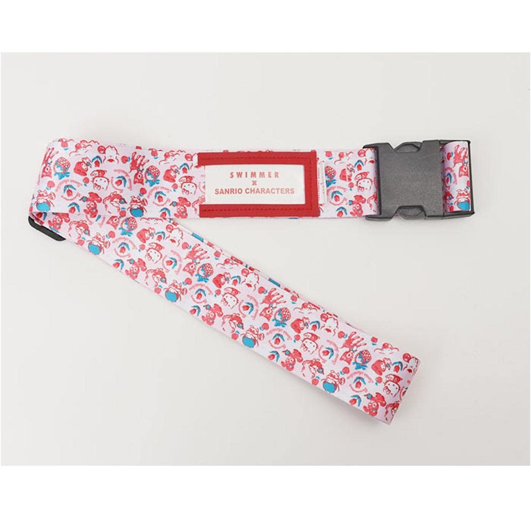 スイマー サンリオ スーツケースベルト 通販 SWIMMER×SANRIO キャリーケースベルト キャリーバッグベルト トランクベルト 固定ベルト 旅行ケース 名札 キャラクター おしゃれ かわいい 可愛い ブランド ネームタグ付き トラベル 旅行用品 SWIMMERXSANRIO/ピンク ・