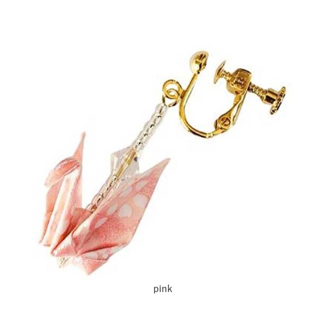 イヤリング 鶴 通販 日本製 耳飾り アクセサリー アクセ 折り紙イヤリング 折り鶴 折り紙 かわいい 可愛い おしゃれ オシャレ 着物 浴衣 和装 和服 レディース 大人 女性 和小物 イヤーアクセサリー プレゼント ギフト お土産 雑貨 ありがとうおりづる red ・