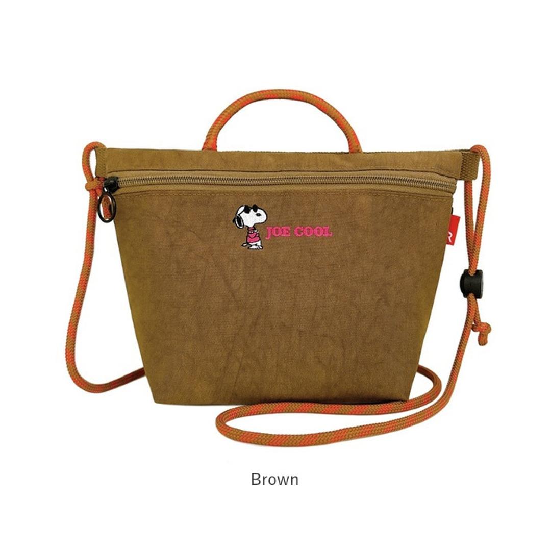 ルートート スヌーピー ROOTOTE 8438 通販 ショルダーバッグ ミニショルダーバッグ ショルダーバック 斜めがけバッグ サコッシュ SNOOPY SACOCHE 軽量 軽い メンズ 大人 かわいい おしゃれ シンプル 可愛い 洗える 洗濯機 Black ・