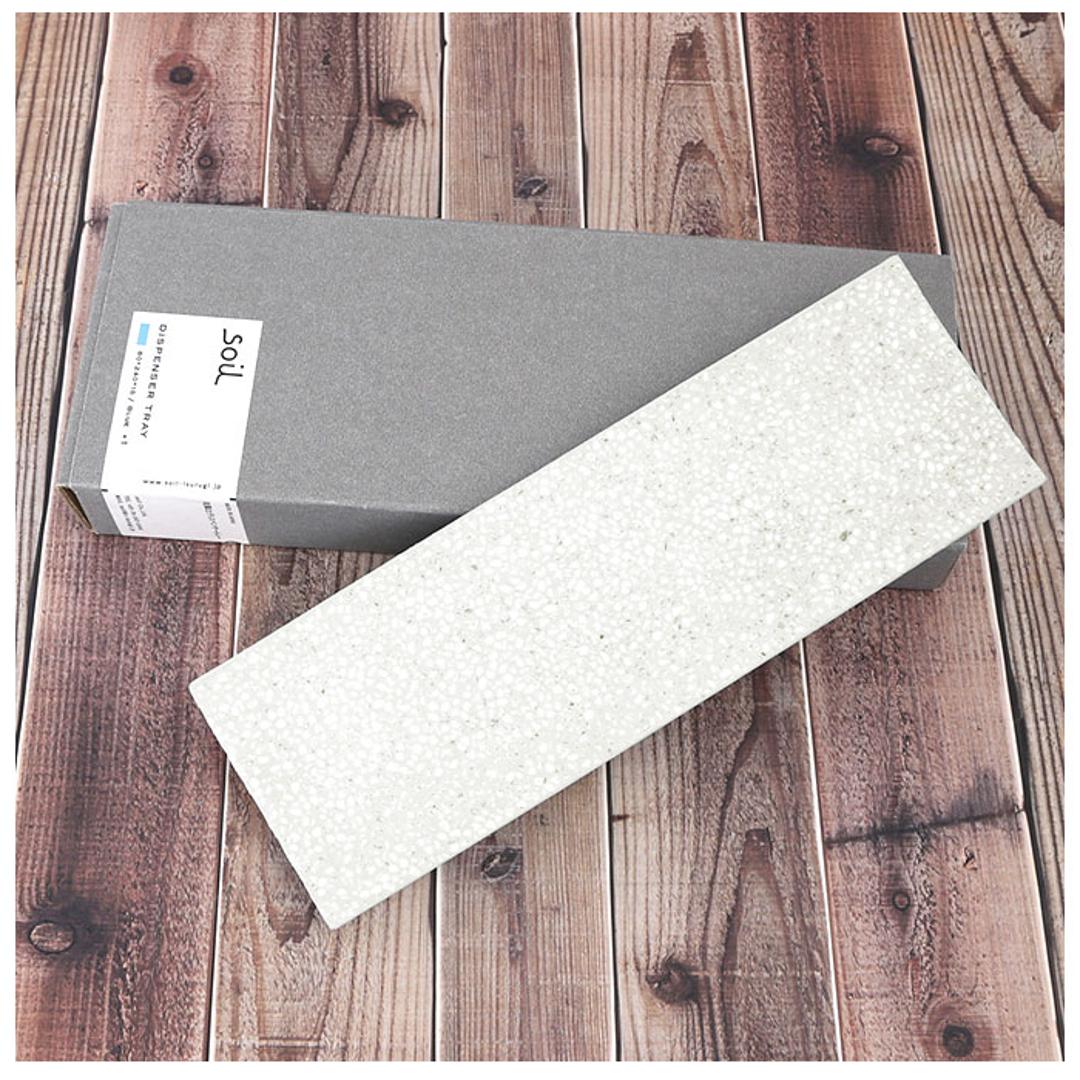 ソイル ディスペンサートレイ 通販 珪藻土 トレー 日本製 プレート SOIL soil Soil 縦8×幅24×厚さ1.5cm DISPENSER TRAY B057 ディスペンサートレイ 速乾 イスルギ 吸水 吸湿 調湿 乾燥 トレイ 洗面台 キッチン ナチュラル WHITE ・