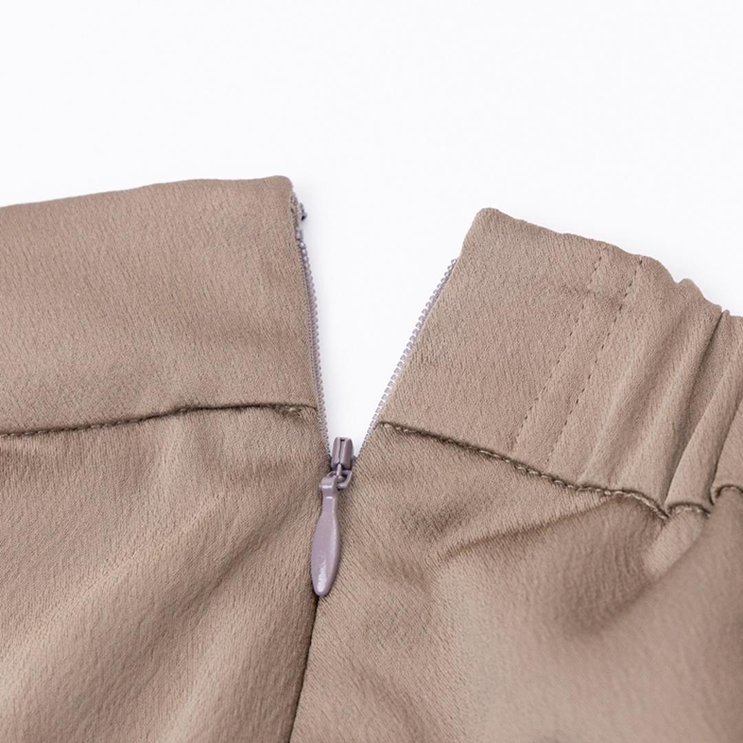 MIND レザーライクサテンギャザースカート 通販 スカート ギャザースカート ひざ丈スカート レディース ギャザー ひざ丈 膝丈 ひざ下 アシンメトリー サテンスカート 光沢 おしゃれ ブランド マインド 123S004 ボトムス レディースファッション black ・