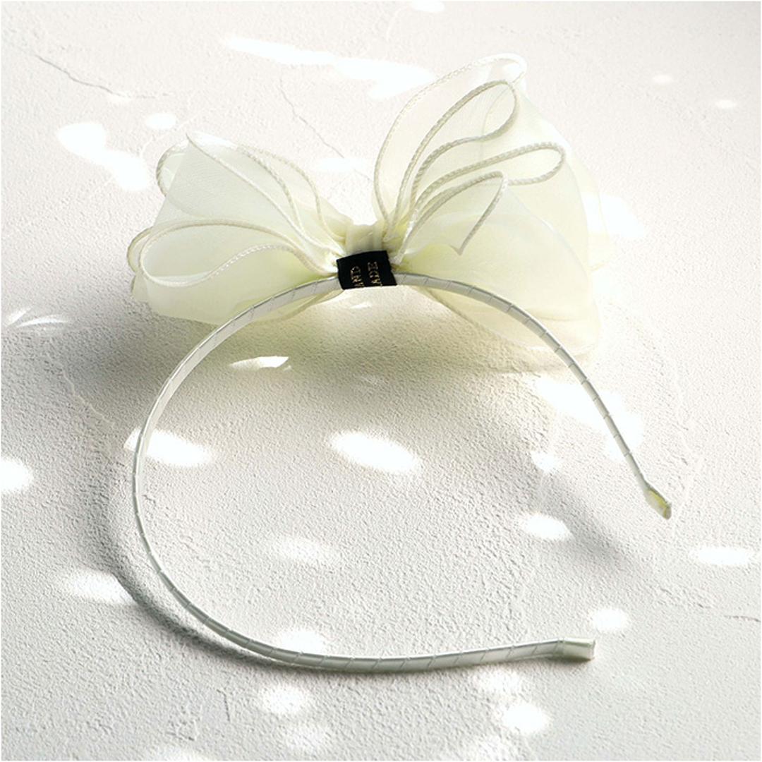 RORA カチューシャ 細め 通販 ローラ グレース ヘッドドレス ヘアアクセサリー 髪飾り キッズ 子供 子ども こども 女の子 女子 リボン シフォン フォーマル おしゃれ かわいい 入園式 卒園式 入学式 卒業式 発表会 結婚式 キッズファッション アイボリー ・