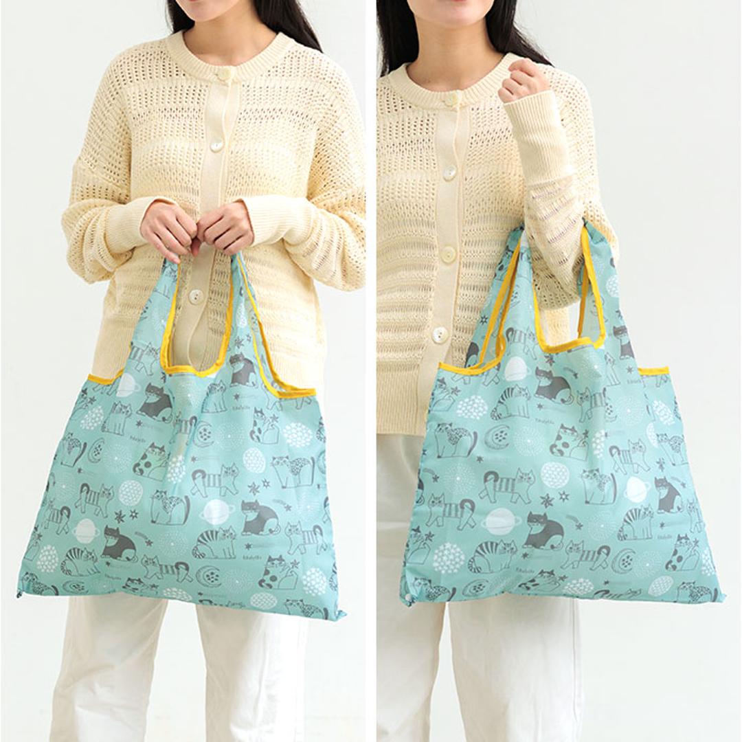 fikalycka エコバッグ フィーカリュッカ 通販 エコバック マイバッグ マイバック レディース 折りたたみ かわいい 2way マチ広 マチ付き コンパクト 可愛い おしゃれ 猫グッズ ネコ ねこ グッツ fika lycka 男女兼用バッグ フルーツグレー ・