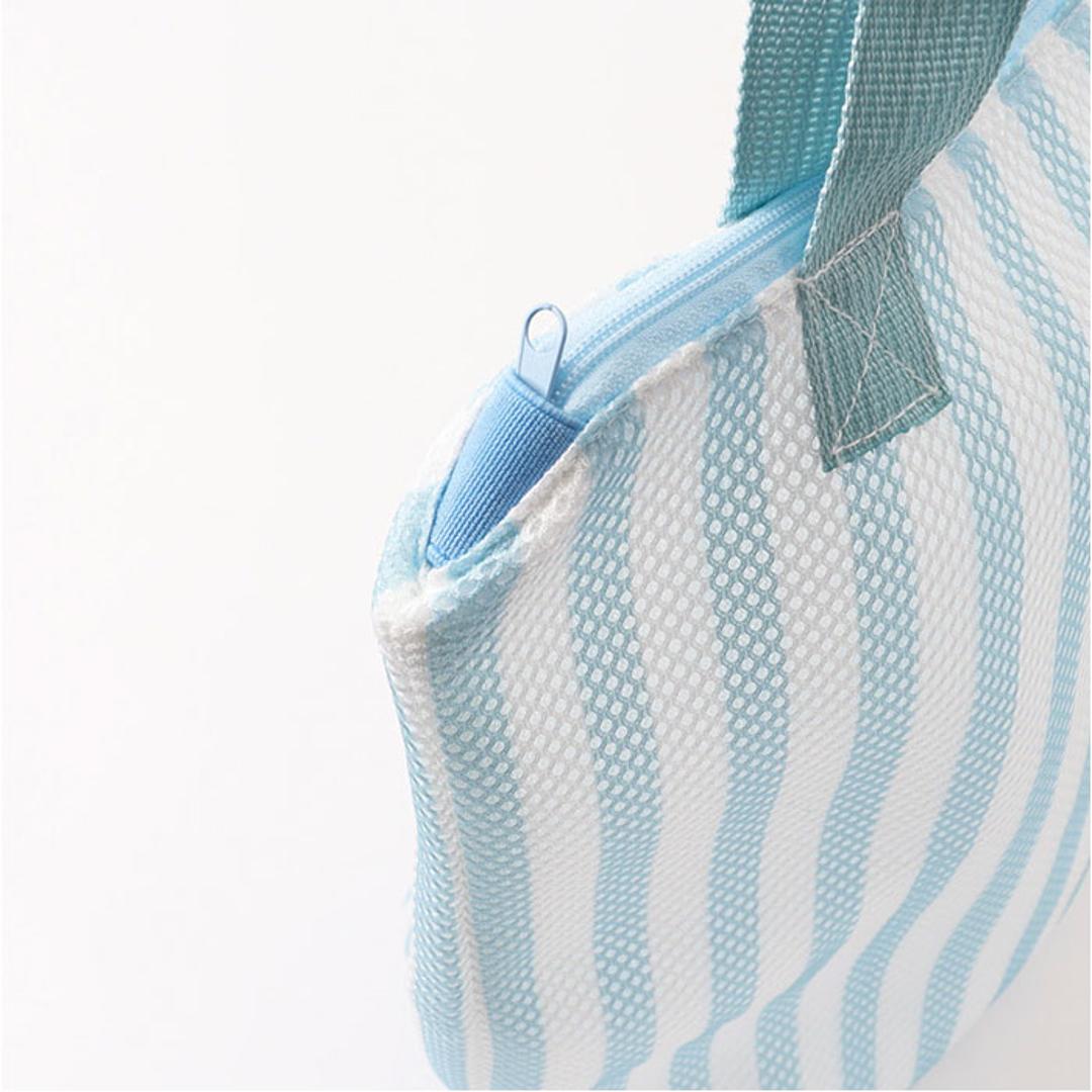 ランドリーバッグ ファスナー 通販 洗濯ネット 洗濯用ネット 洗濯 ネット 持ち手 ランドリーネット ランドリーグッズ 温泉 旅行 スパ お風呂 お出かけ 海 プール 銭湯 ジム お買い物 おしゃれ オシャレ かわいい 可愛い サブバッグ 洗濯バッグ 洗濯袋 メンダコ ・