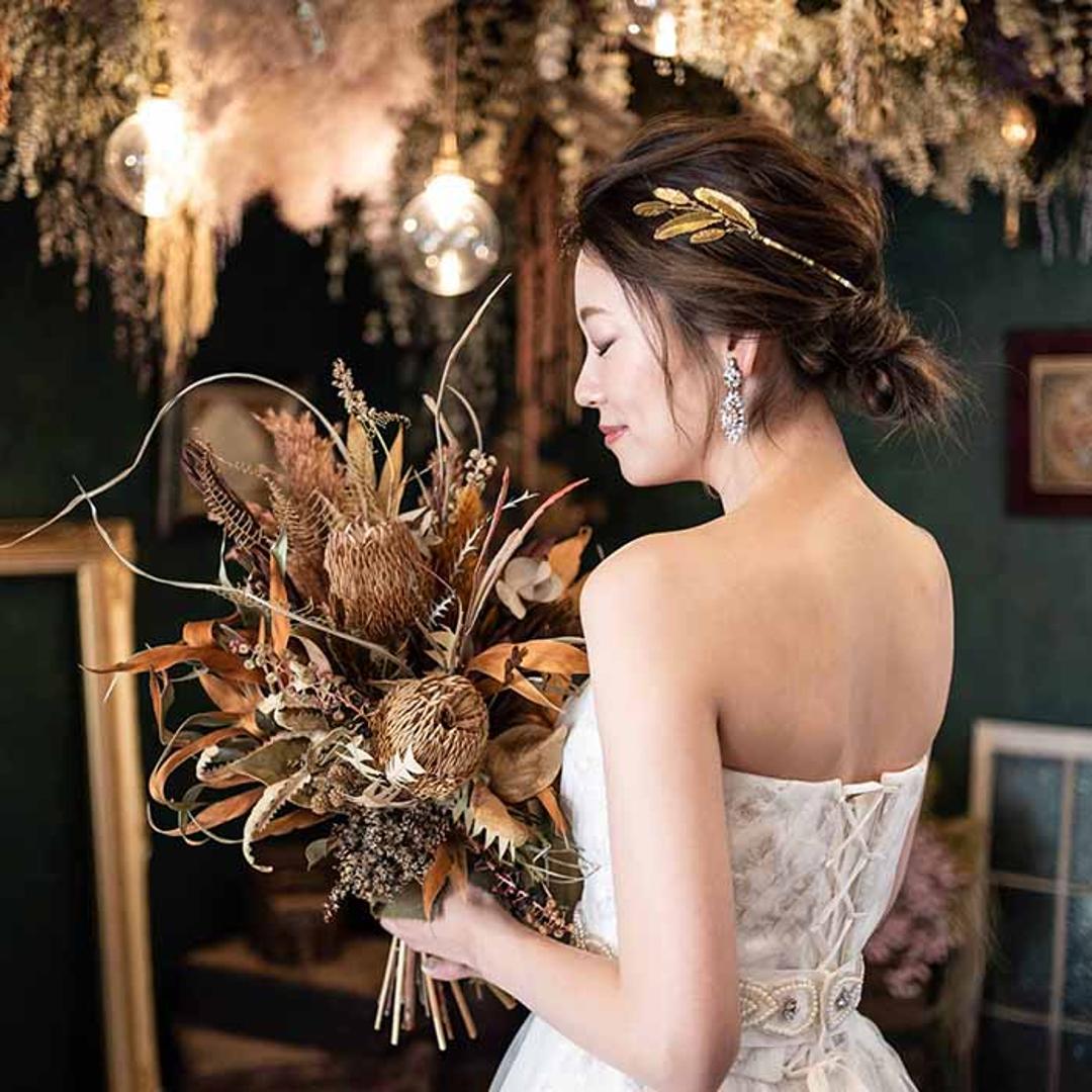 ブライダル ピアス 大ぶり 通販 ブライダルピアス ブライダルアクセサリー ウェディングアクセサリー 揺れるタイプ ゆれる 結婚式 花嫁 新婦 披露宴 パーティ 二次会 2次会 前撮り ウェディングドレス クリアストーン ヴィンテージ風 マーキスカット E-11 ゴールド ・