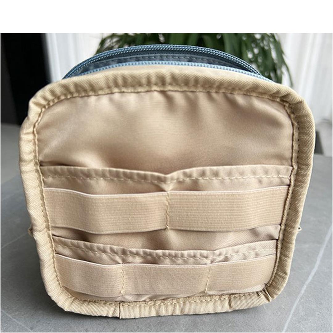 化粧ポーチ メイクポーチ 通販 メイク 化粧 マルチポーチ ポーチ コスメ バニティポーチ 旅行ポーチ トラベルポーチ 旅行 トラベル ジム 大容量 持ち運び かわいい おしゃれ 小物入れ 整理 仕切り メイクブラシ ポケット 収納 シンプル 贈り物 ギフト ブラウン ・