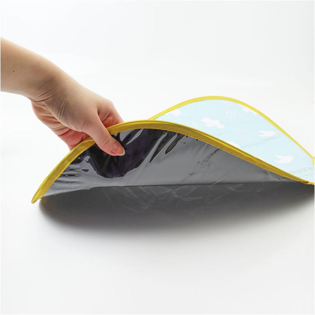 ニコット サンシェード 車 通販 ポップアップサンシェード 日よけ 日除け 車用 設置簡単 動物 アニマル ポップアップ かわいい 可愛い 後部座席 カー用品 日よけ用品 日除け用品 車内用品 車用品 軽自動車 コンパクトカー カーアクセサリー シロクマ ・