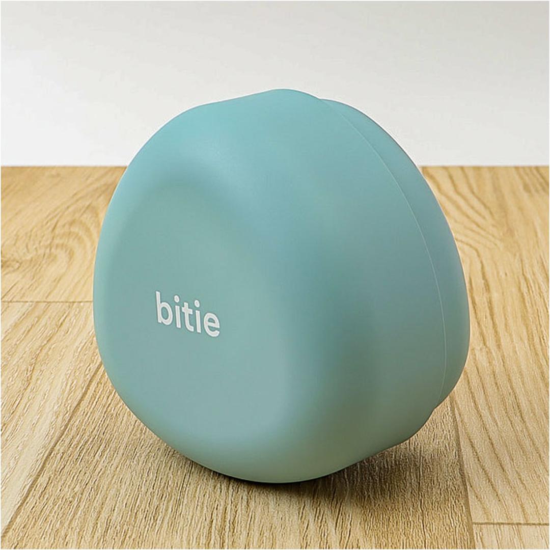 おにぎりケース 大きめ 通販 日本製 おむすびケース おにぎり ケース 弁当箱 お弁当箱 ランチボックス 1段 一段 ハードケース かわいい シンプル 子供 子ども こども 大人 女性 遠足 運動会 女の子 男の子 通学 通勤 弁当用品 お弁当グッズ 食器 ベージュ ・