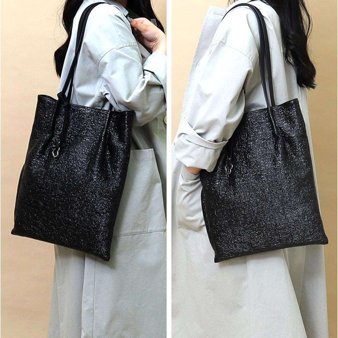 COOCO クーコ トートバッグ フラット 通販 トートバック トート 手提げ バッグ バック 鞄 縦型 縦 シンプル レディースバッグ レディースバック サブバッグ サブバック カラビナ ポケット 肩掛け 肩掛けバッグ 肩掛けバック おしゃれ オシャレ ブラック ・