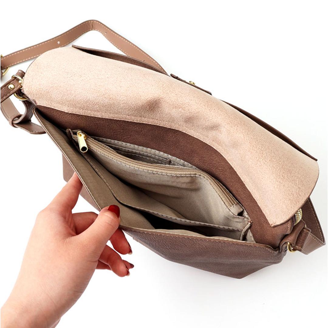 Legato Largo ショルダーバッグ LH-D1227 通販 レガートラルゴ お財布 ショルダー お財布ポシェット お財布ポーチ お財布ショルダーバッグ 斜めがけバッグ レディース 通勤 通学 旅行 大容量 おしゃれ シンプル 上品 きれいめ ブランド BK.ブラック ・