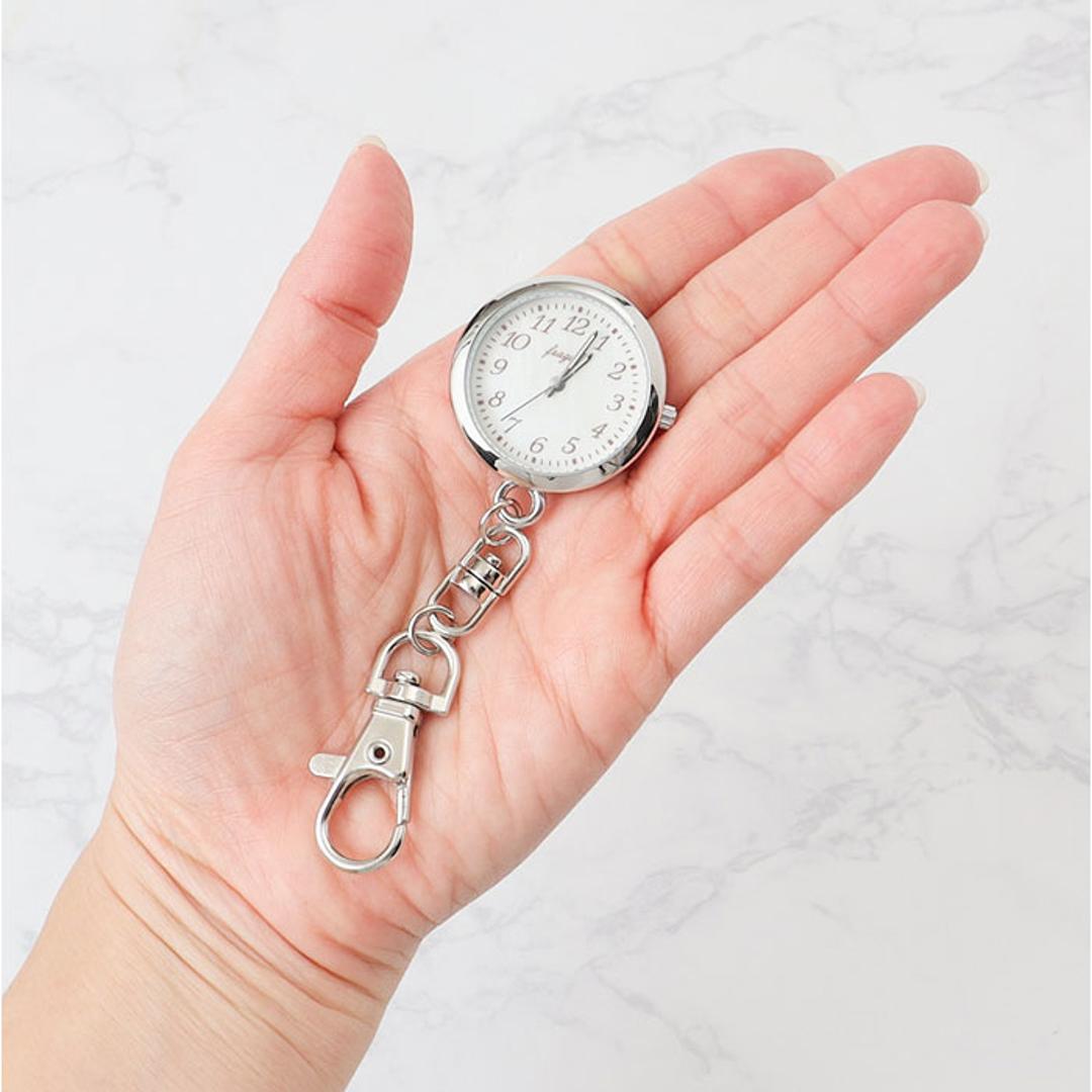 懐中時計 レディース 通販 fragola フラゴラ チャームウォッチ バッグチャーム キーホルダー 時計 キーホルダーウォッチ 時計キーホルダー 見やすい おしゃれ かわいい シンプル カジュアル 大人かわいい 母の日 贈り物 ギフト シルバー ・