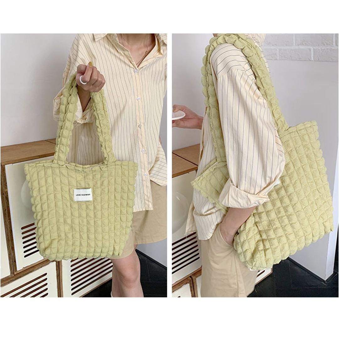 ポップコーンバッグ トートバッグ レディース 通販 ぽこぽこバッグ ポコポコバッグ ポコポコバック ぽこぽこバック ポップコーンバック エコバッグ エコバック 収納バッグ 手提げ トート 肩掛け 大きめ ポコポコ 軽量 キルティング ふわふわ 可愛い かわいい オフホワイト ・