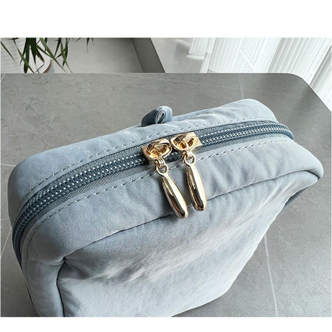 化粧ポーチ メイクポーチ 通販 メイク 化粧 マルチポーチ ポーチ コスメ バニティポーチ 旅行ポーチ トラベルポーチ 旅行 トラベル ジム 大容量 持ち運び かわいい おしゃれ 小物入れ 整理 仕切り メイクブラシ ポケット 収納 シンプル 贈り物 ギフト ブラウン ・