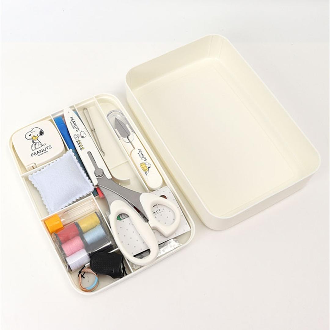 裁縫セット ソーイングセット 通販 キャラクター 裁縫 大人 コンパクト 小学生 女の子 裁縫箱 裁縫道具 ボックス 裁縫道具セット 可愛い 薄型 かわいい 男の子 家庭科 小学校 裁縫道具入れ 収納 おしゃれ 手芸 ソーイングボックス さいほうセット スヌーピーヴィンテージ ・