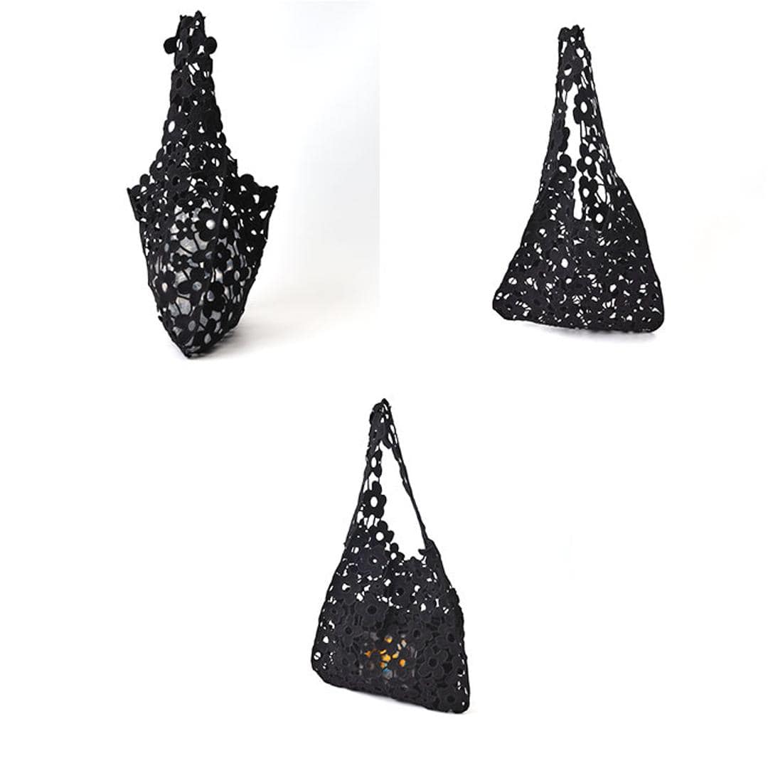 トートバッグ レディース 通販 ポーチ付き 手提げバッグ Lyre リタちゃん かわいい おしゃれ キュート 刺繍 スパンコール バッグ サブバッグ 通勤 お出かけ お出掛け スリム コンパクト 縦型タイプ 持ちやすい レディースバッグ 贈り物 ギフト ブラック ・