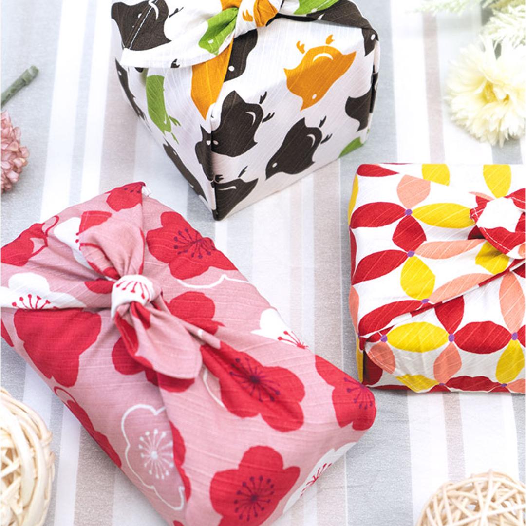 和布華 風呂敷 100cm 通販 日本製 ふろしき 大判 和柄 wafuka プレーリードッグ 三巾 綿100% かわいい おしゃれ 可愛い オシャレ 和風 総柄 エコバッグ テーブルクロス こたつ掛け 和装小物 冠婚葬祭 レディースファッション 目玉焼き ・