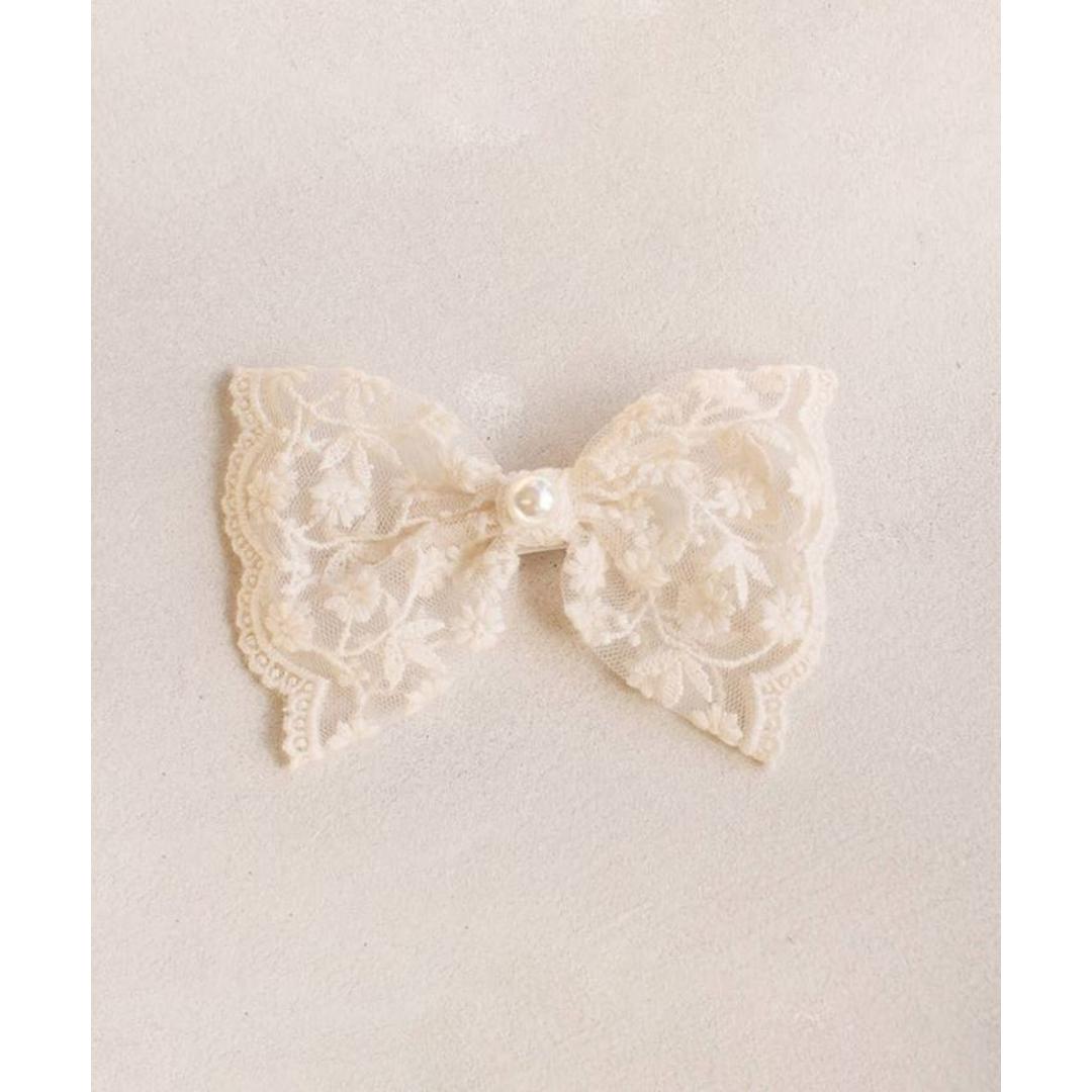 Rora ヘアクリップ キッズ 通販 ヘイリー 髪飾り 髪留め リボン 大きめ レース パール ホワイト 女の子 子供 子ども こども フォーマル ナチュラル カジュアル 卒園式 入学式 結婚式 パーティー 七五三 誕生日 かわいい おしゃれ ヘアアクセサリー アイボリー フリー