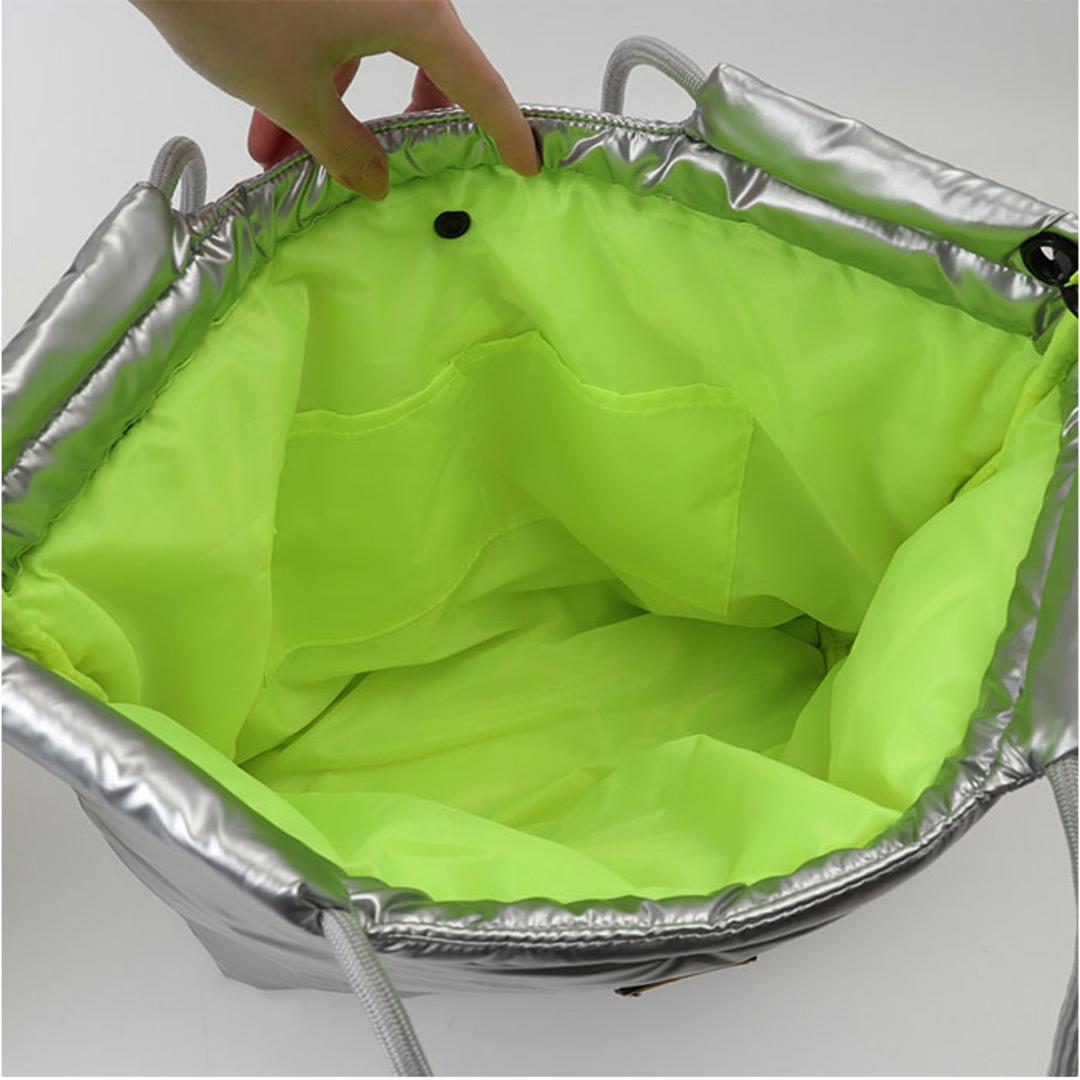 KiU トートバッグ キウ k487 通販 トートバック ショルダーバッグ 斜めがけバッグ マザーズバッグ レディース メンズ 大きめ A4 B4 大容量 通勤 通学 撥水 軽量 軽い 肩掛け キルティング おしゃれ 秋冬 シンプル 旅行 男女兼用バッグ 900.ブラック ・