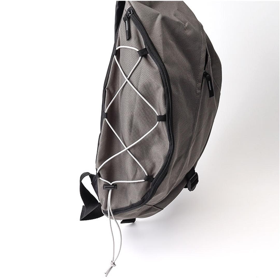 ボディバッグ メンズ 通販 ワンショルダーバッグ 斜め掛けバッグ ボディバック ボディーバッグ 40代 50代 ジュニア サブバッグ シンプル 無地 父の日 レディース おしゃれ アウトドア ウォーキング お散歩 軽量 軽い 自転車 サイクリング ブラック ・