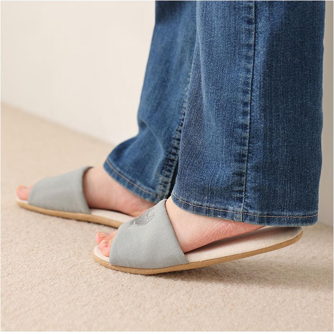 moz モズ スリッパ 室内 通販 Kurbits ルームスリッパ 室内履き もちさら リネンスリッパ 来客用 レディース メンズ おしゃれ かわいい オシャレ ユニセックス 春 夏 シンプル 北欧雑貨 ブランド インテリア 小物 雑貨 可愛い マスタード Mサイズ(22.5-24.5cm)