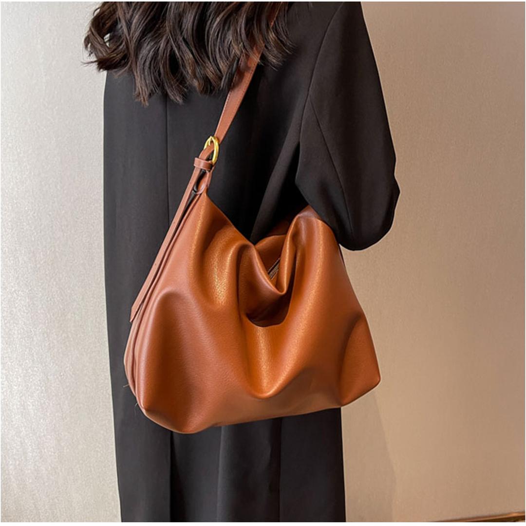 ショルダーバッグ レディース 大人 通販 トートバッグ 斜め掛け レディースバッグ レザーバッグ トートバック レザーバック ショルダー おしゃれ オシャレ 上品 エレガント ビジネスバッグ カバン 鞄 肩掛け シンプル 入園式 入学式 通勤 通学 ブラウン ・