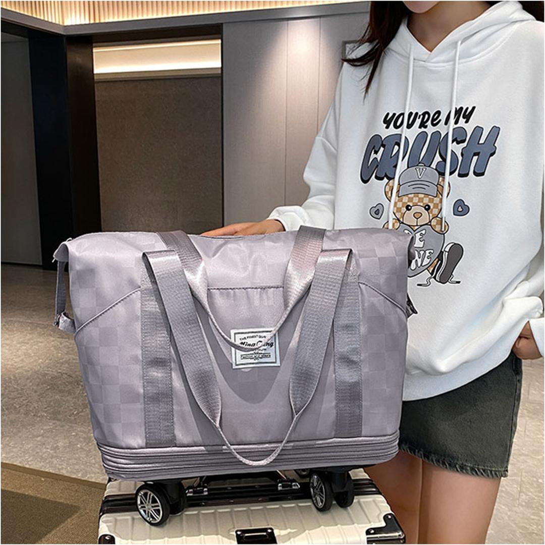 ボストンバッグ 旅行 拡張 通販 旅行バッグ 大容量 キャリーバッグ トラベルバッグ 多機能旅行バッグ 鞄 かばん バック キャリーオン レディース メンズ 3way トートバッグ キャスター付き 機内持ち込み おしゃれ 撥水 丈夫 ジム 合宿 マザーズバッグ ブルー ・