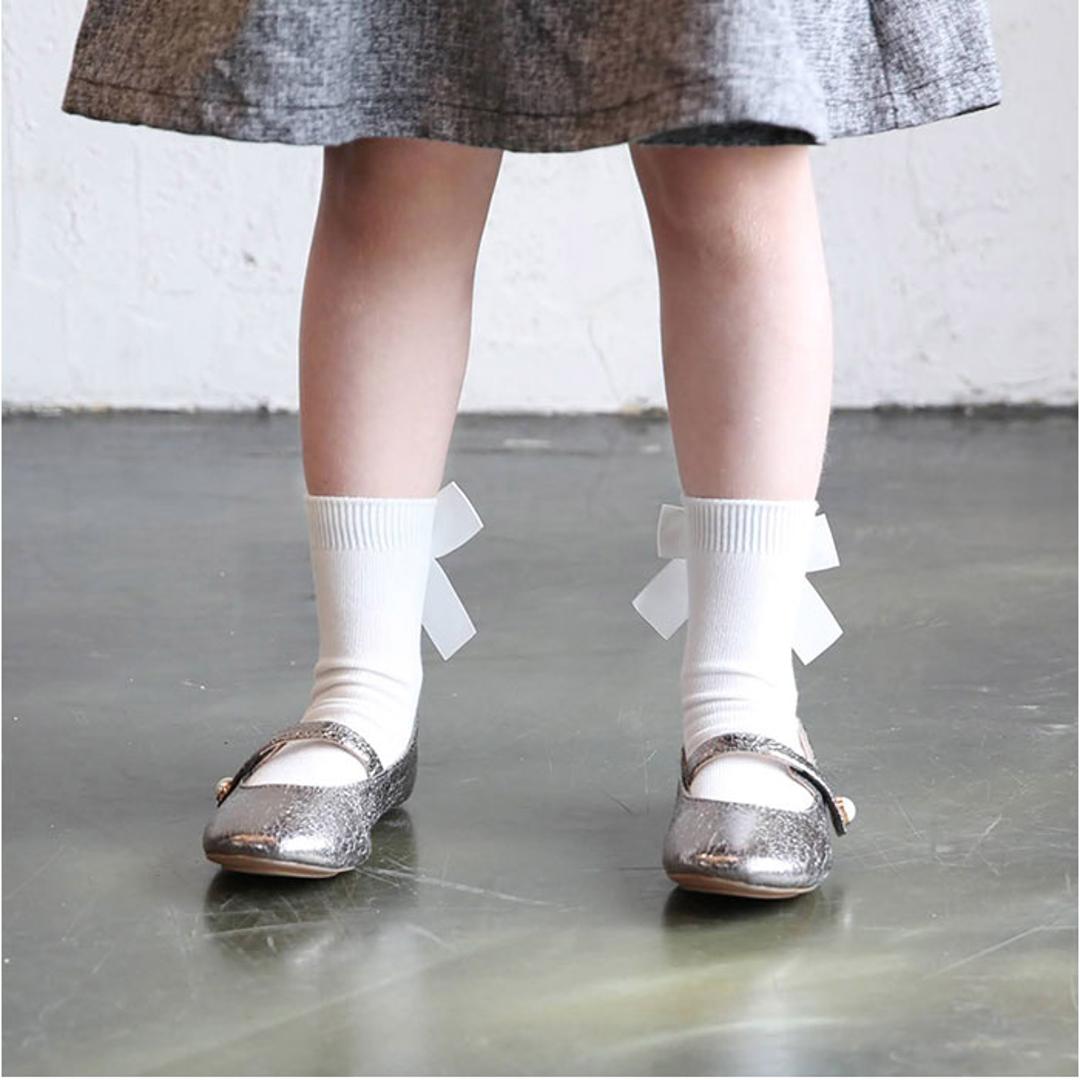 Rora キッズ フォーマルシューズ 女の子 通販 ドレスシューズ 47012102 フォーマル靴 パンプス フラットシューズ 結婚式 発表会 入園式 卒園式 入学式 おしゃれ かわいい オシャレ 子供靴 靴 シューズ 子ども靴 キッズシューズ キッズファッション シルバー 16cm