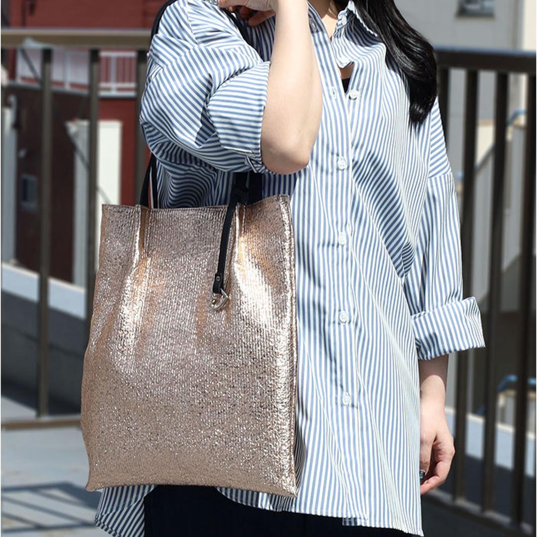 COOCO クーコ トートバッグ フラット 通販 トートバック トート 手提げ バッグ バック 鞄 縦型 縦 シンプル レディースバッグ レディースバック サブバッグ サブバック カラビナ ポケット 肩掛け 肩掛けバッグ 肩掛けバック おしゃれ オシャレ ブラック ・