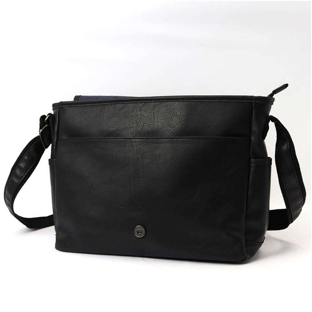 Lee リー ショルダーバッグ 通販 バッグ ショルダーバック メンズ レディース 斜めがけ おしゃれ 斜め掛け ななめ掛け 斜めかけ 大人 シンプル 無地 ギフト ショルダー 肩掛け バック かばん 鞄 オシャレ ギフト 贈り物 かっこいい BLACK ・