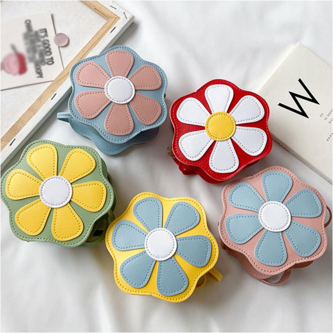 キッズ ポシェット 女の子 通販 斜め掛け シュルダーバッグ フラワーショルダー フラワー 花 ショルダーバック バッグ バック かばん ミニバッグ ミニバック 肩掛け おしゃれ 可愛い かわいい 子供 お出掛け お出かけ 旅行 ギフト お誕生日 イエロー ・