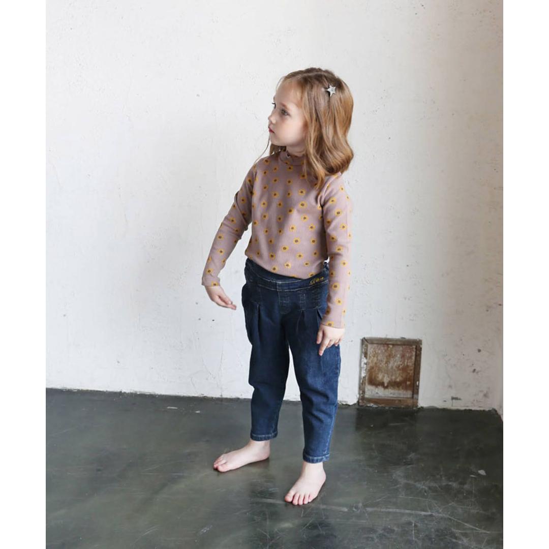 Rora 女の子 キッズ 長袖 Tシャツ 通販 ロンT 63042302 長袖Tシャツ カットソー リブ編み ハイネック 花柄 ひまわり おしゃれ かわいい オシャレ 可愛い 秋 冬 春 秋冬 こども 女子 小学生 トップス 子ども服 子供服 キッズファッション ココア 100cm