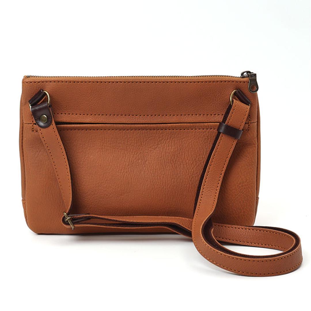 サコッシュバッグ メンズ レザー alto 通販 ショルダーバッグ サコッシュ 斜め掛け 牛革 おしゃれ シンプル 肩掛け ショルダー レザーバッグ スリム 本革 ミニショルダー バック 斜めがけバッグ レディース コンパクト きれいめ 無地 軽量 カジュアル BK ・