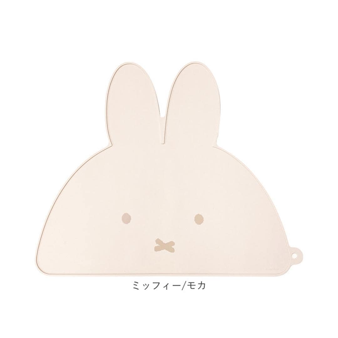 テーブルマット シリコン 通販 ティーズ ファクトリー シリコンマット ランチマット お食事マット キャラクター グッズ ランチョンマット シリコーン マット ダイカット おしゃれ かわいい 女の子 男の子 子ども 子供 キッズ こども ベビー 可愛い ミッフィー/ホワイト ・