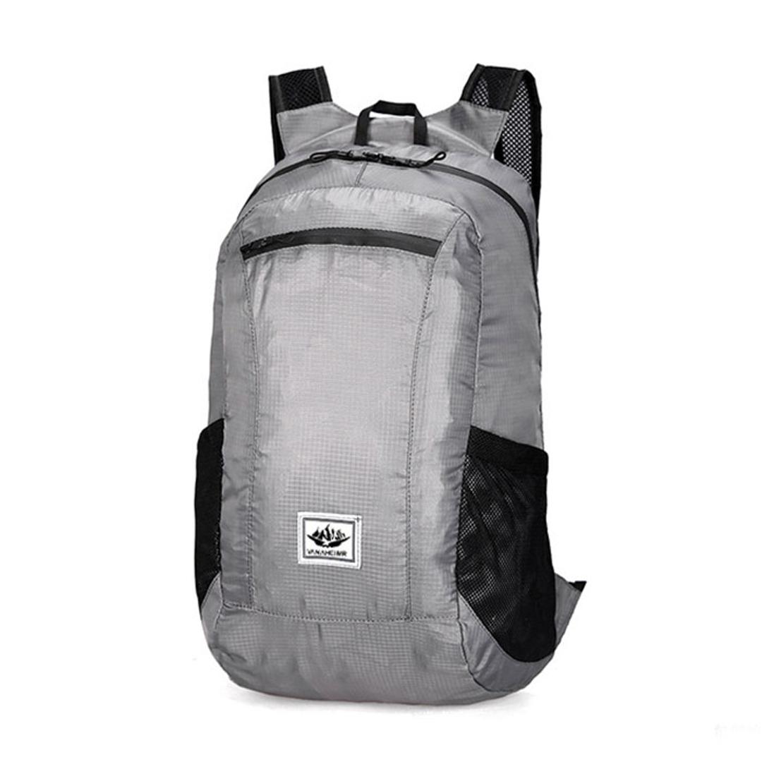 折りたたみ リュック 軽量 通販 リュックサック バックパック デイパック 折り畳みリュック ナップザック ポケッタブル パッカブル サブバッグ コンパクト 携帯 アウトドア レジャー 旅行 キャンプ お買い物 ショッピング 学生 散歩 ウォーキング ランニング ライトグレー ・