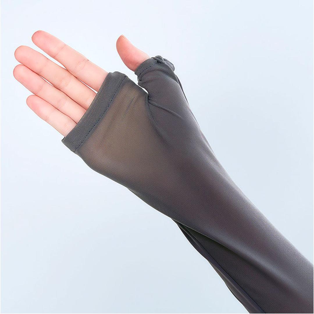 アームカバー 冷感 通販 指ぬきグローブ ミトンタイプ 接触冷感 極薄素材 スマホ操作OK 内側メッシュ生地 メッシュ 涼しい 快適 蒸れにくい 洗える 水陸両用 65CM ロング丈 持ち運び ストレッチ 伸縮性 プール 海 贈り物 ギフト グレー ・