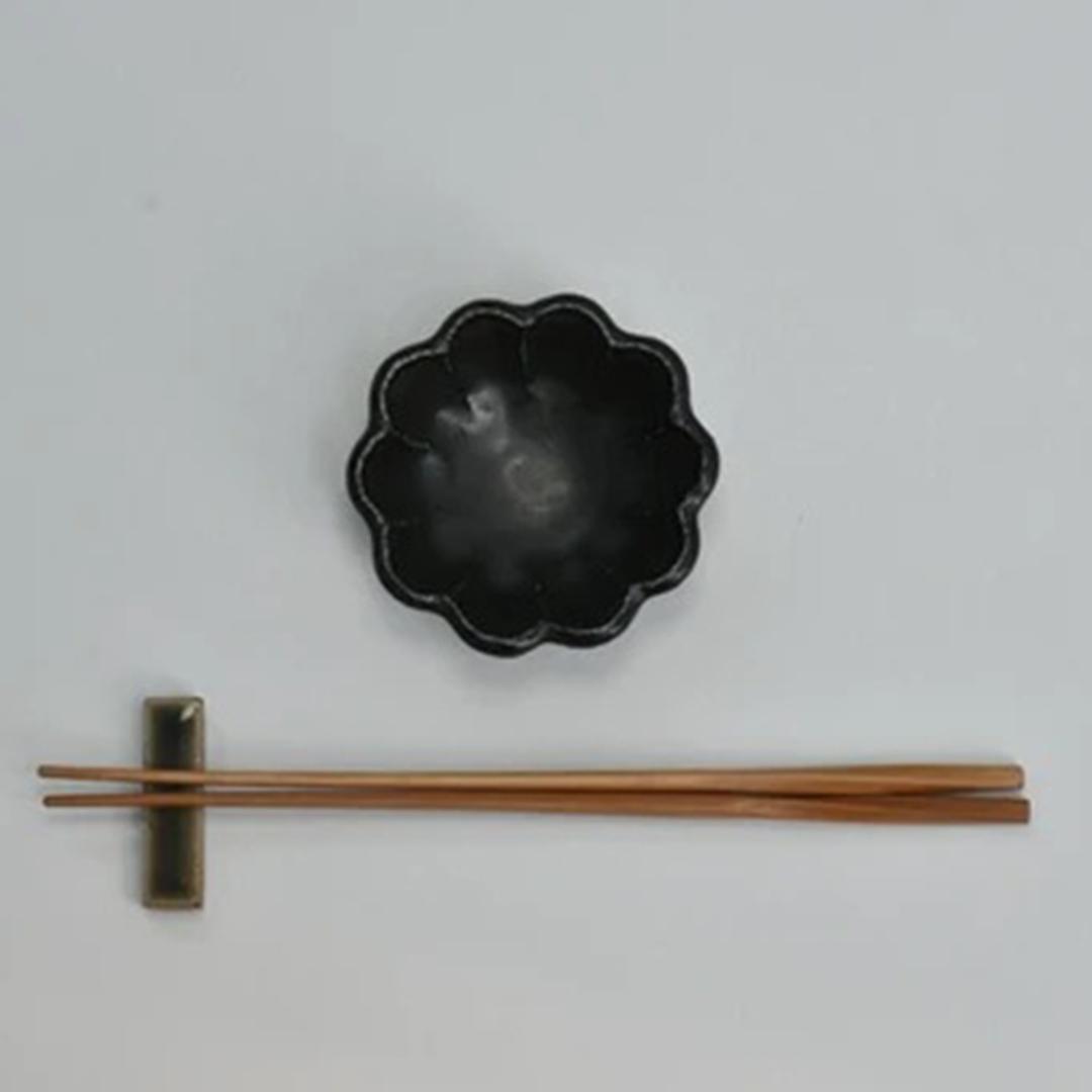 美濃焼 小鉢 通販 日本製 小皿 美濃 焼 12cm 取り皿 副菜 取皿 和食器 おしゃれ モダン かわいい 花形 花型 お花 サラダ デザート 電子レンジ対応 食洗機対応 朝食 おやつ 夕食 リンカ 12ボウル グルメスタイル キッチン用品 ホワイト ・