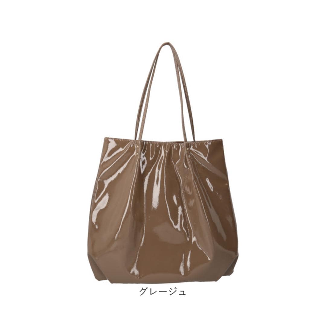 トートバッグ レディース きれいめ A4 通販 トートバック トート バッグ エナメルバッグ 肩掛けバッグ 肩掛けカバン 大きめ 通勤 通学 大容量 大人可愛い 大人 女性 ソフトエナメル 軽量 軽い おしゃれ 可愛い シンプル 無地 レディースバッグ ブラック ・