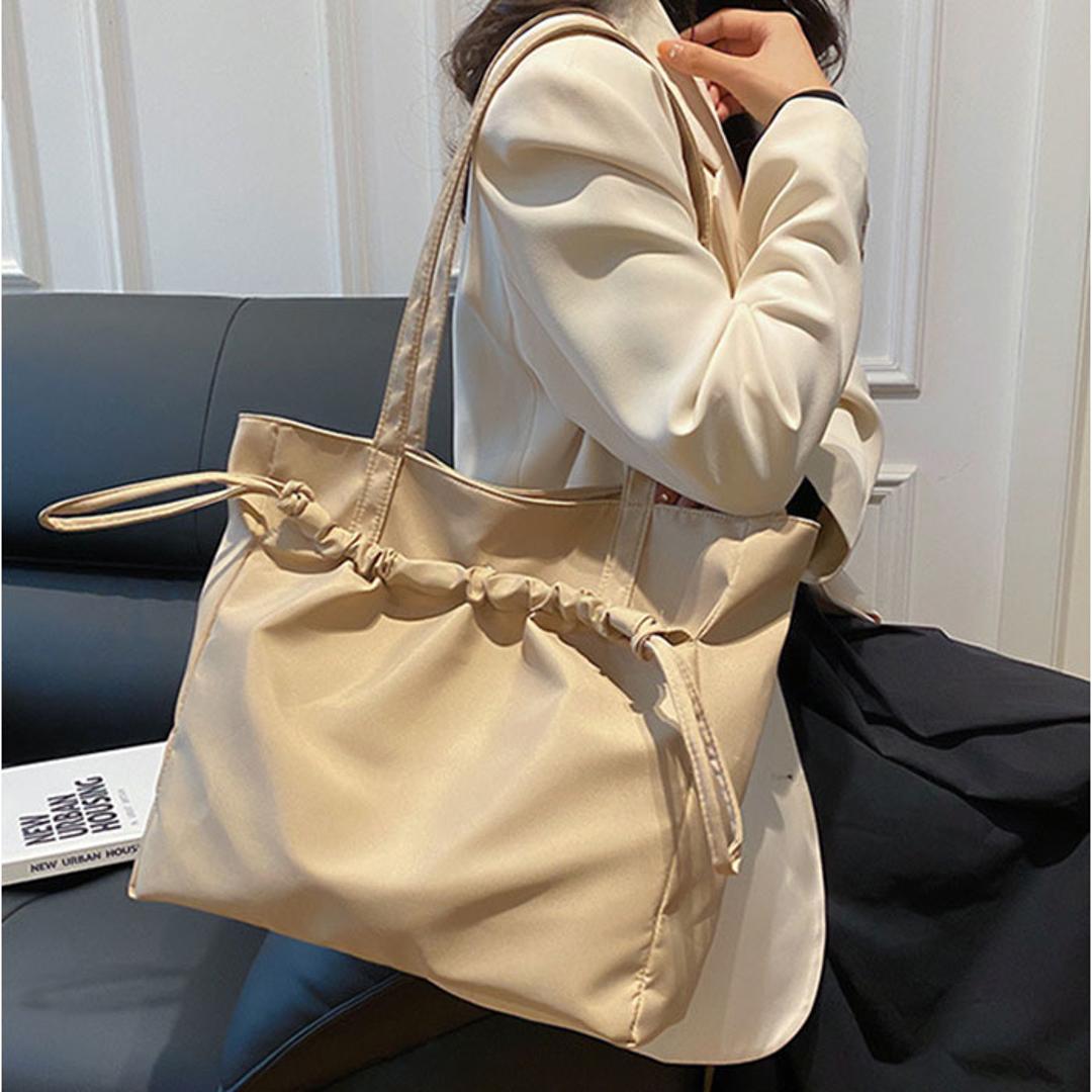 トートバッグ レディース 軽量 通販 肩掛けトートバッグ おしゃれ トートバック 肩掛けバッグ 肩掛けカバン 肩掛け鞄 マザーズバッグ 大きめ 大容量 ママバッグ オシャレ レディースバッグ 通勤 通学 ファスナー付き シンプル かわいい 可愛い ホワイト ・