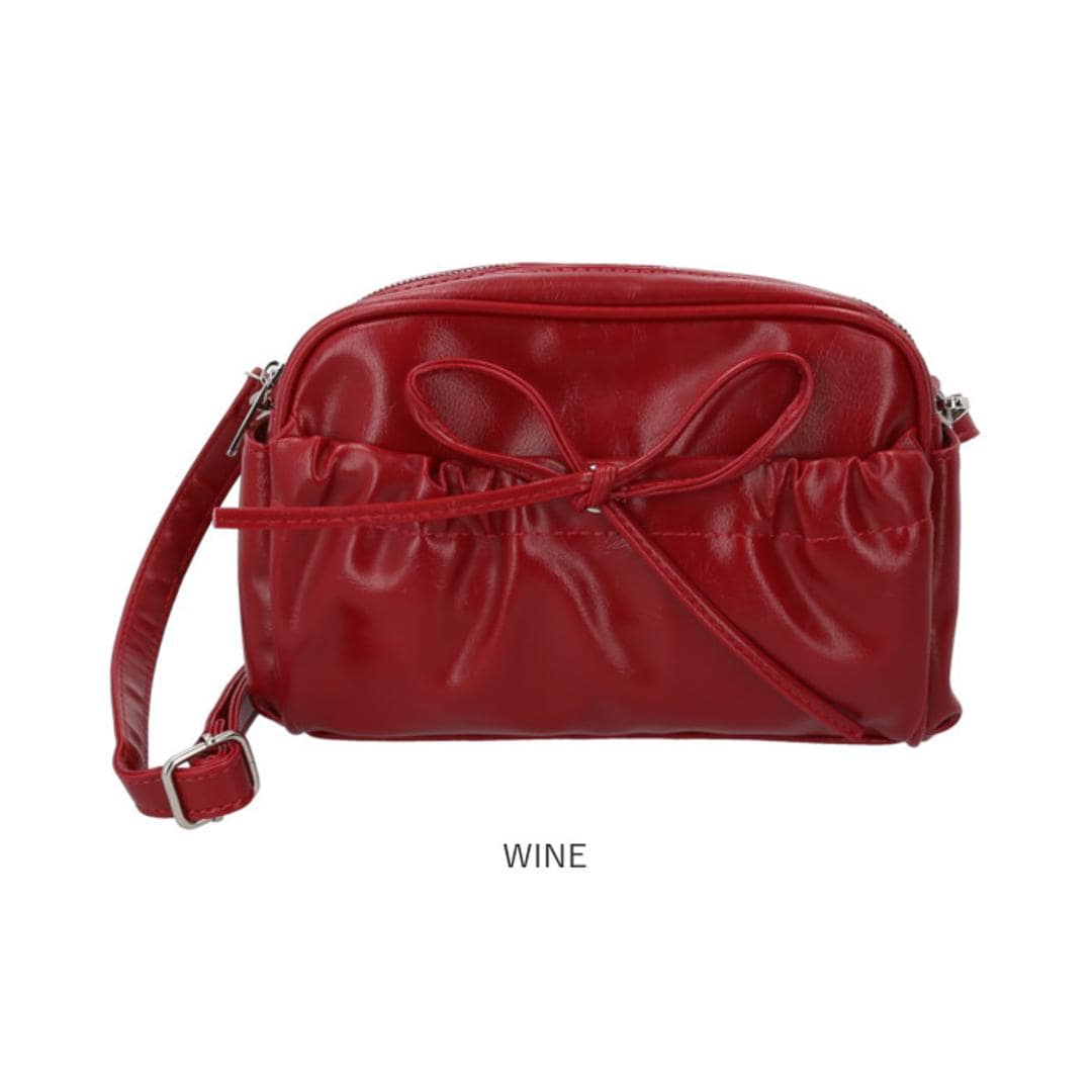 altrose アルトローズ ショルダーバッグ レディース 通販 ショルダーバック ショルダー 肩掛け 斜めかけ ななめ掛け 斜めがけ レディースバッグ レディースバック バッグ バック カバン 仕分け 収納 仕切り 可愛い かわいい 通勤 通学 フェミニン IVORY ・