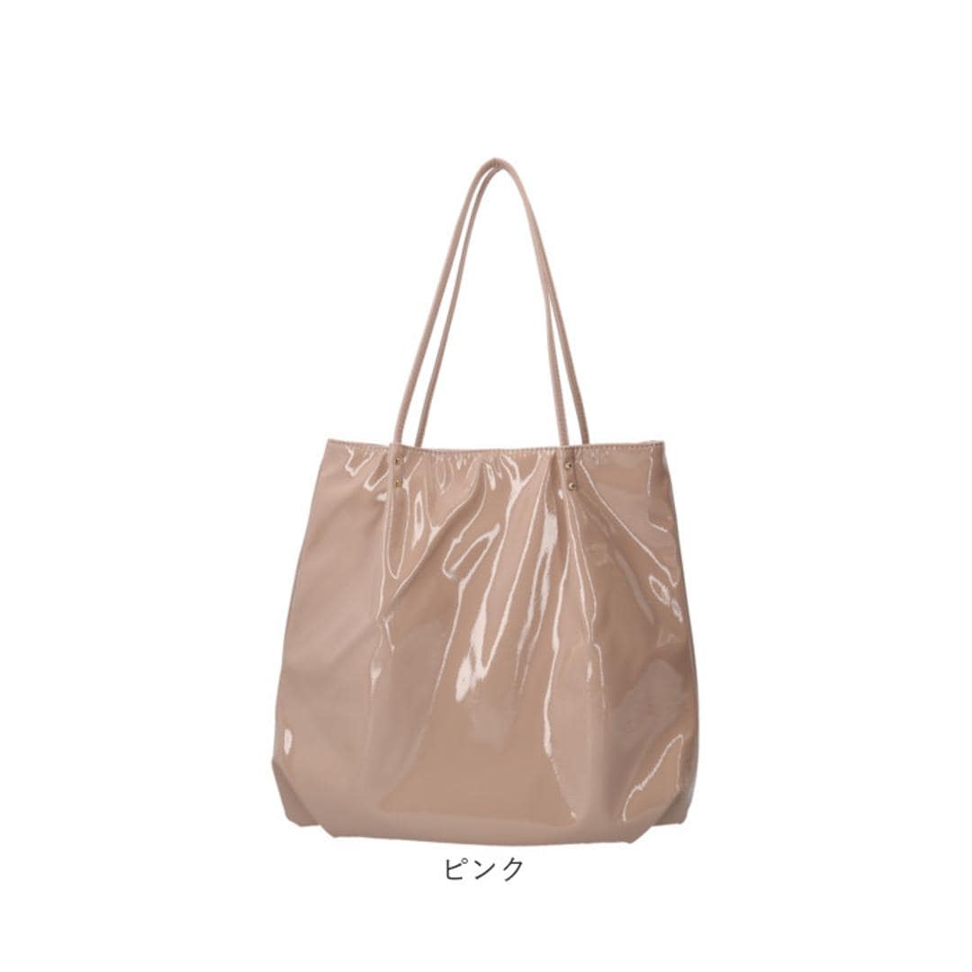 トートバッグ レディース きれいめ A4 通販 トートバック トート バッグ エナメルバッグ 肩掛けバッグ 肩掛けカバン 大きめ 通勤 通学 大容量 大人可愛い 大人 女性 ソフトエナメル 軽量 軽い おしゃれ 可愛い シンプル 無地 レディースバッグ ブラック ・