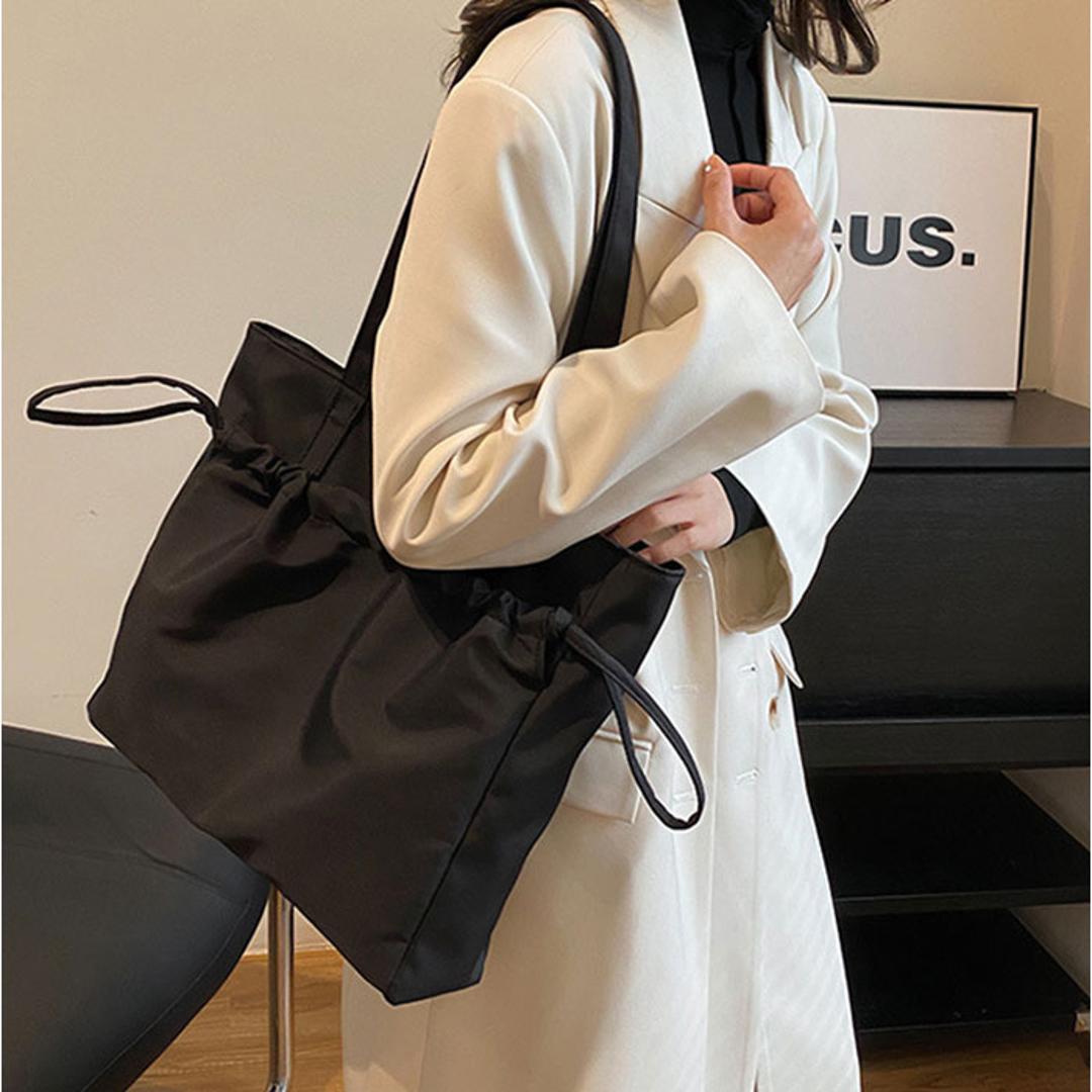 トートバッグ レディース 軽量 通販 肩掛けトートバッグ おしゃれ トートバック 肩掛けバッグ 肩掛けカバン 肩掛け鞄 マザーズバッグ 大きめ 大容量 ママバッグ オシャレ レディースバッグ 通勤 通学 ファスナー付き シンプル かわいい 可愛い ホワイト ・