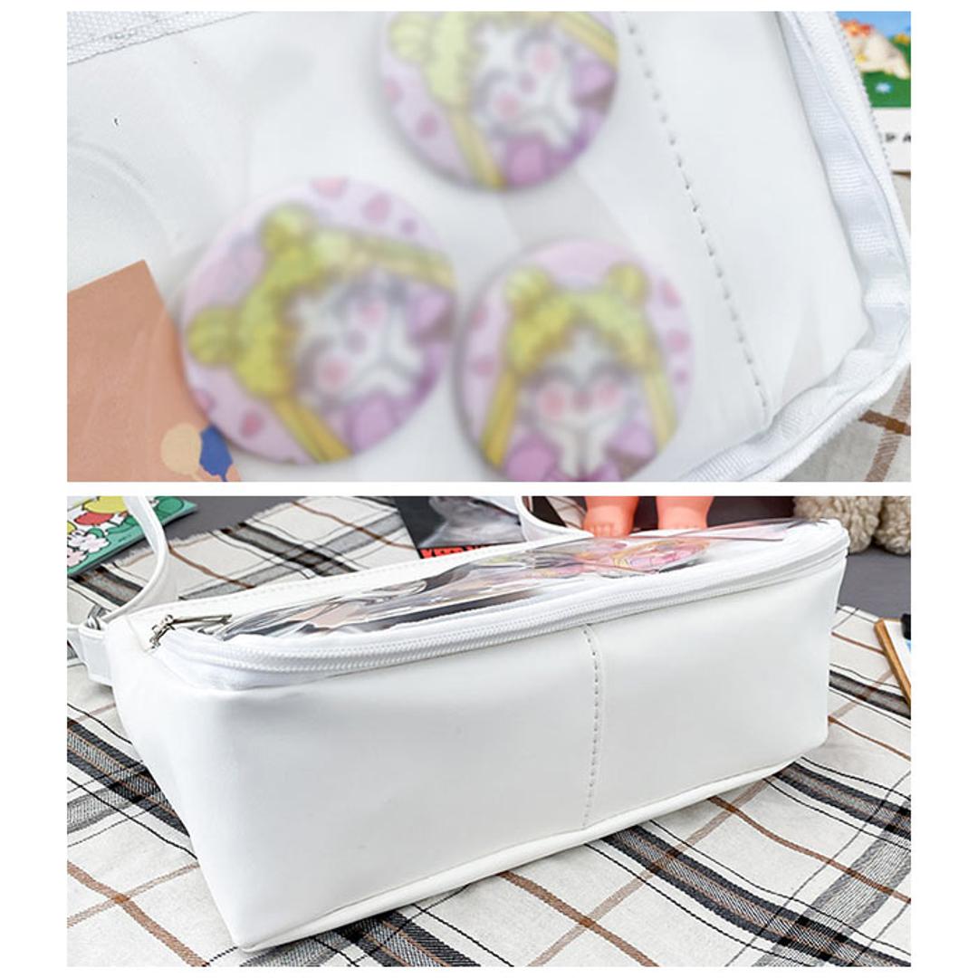 痛バッグ ショルダーバッグ 通販 デコバッグ バック 鞄 かばん デコバ 痛バ 肩掛け 斜め掛け 透明ポケット 推し活 オタ活 イベント ぬいぐるみ 缶バッジ 学生 通学 軽量 PU クリアバッグ トートバッグ メッセンジャーバッグ おしゃれ ホワイト ・