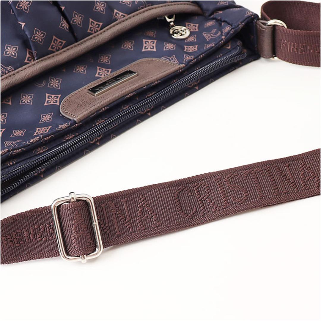 ショルダーバッグ レディース 斜めがけ 大人 軽量 ナイロン 通販 ショルダーバック 斜めがけバッグ 斜めがけバック 斜め掛け 横型 ななめがけ バッグ 肩掛け 鞄 ショルダー 大きめ キャリーオン 旅行 オシャレ おしゃれ かわいい レディースバッグ ダークレッド ・