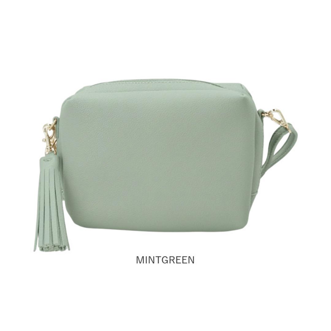 ショルダーバッグ レディース 小さめ 通販 斜めがけバッグ 斜め掛け 斜めがけ スクエアショルダーバッグ 肩掛け バッグ ボックス型 フリンジ 軽量 軽い 通勤 大人 上品 モノピア ギフト シンプル かわいい おしゃれ BLACK ・