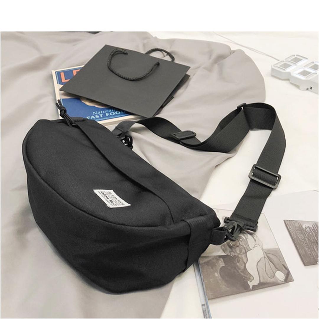 ショルダーバッグ メンズ レディース 通販 ボディバッグ 軽い ショルダー バッグ バック かばん カバン 大容量 おしゃれ かっこいい 小さめ 斜めがけ 肩掛け カジュアル メッセンジャーバッグ ワンショルダー ミニショルダー 調節可能 かわいい 軽量 通学 ベージュ ・