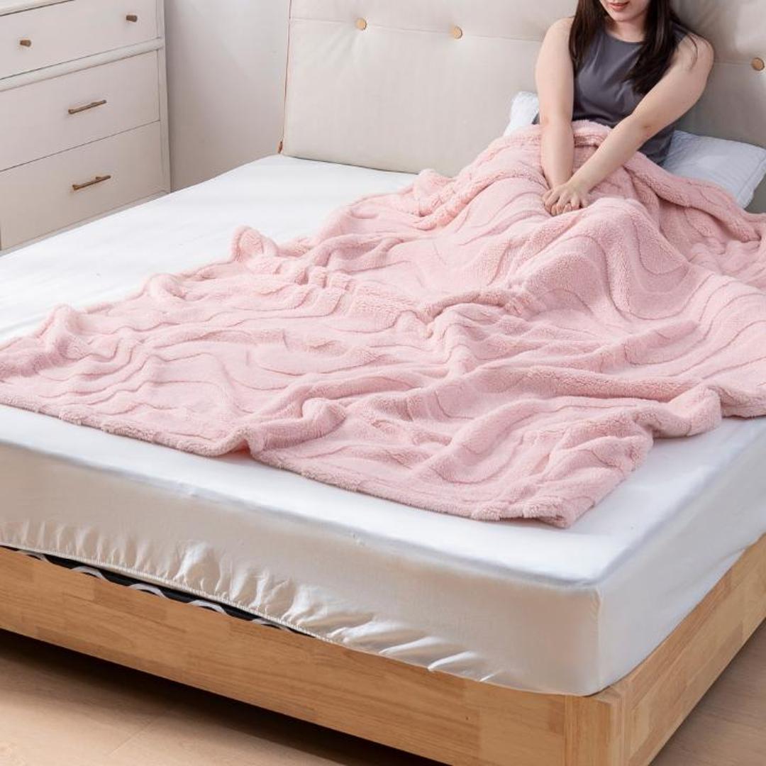 毛布 厚手 シングル もこもこ 通販 膝掛け ブランケット 膝掛 ひざ掛け ひざかけ ハーフケット マイクロファイバー 保温 蓄熱 あたたかい 暖かい あったか 肌触りが良い 丸洗い 立体模様 モコモコ 洗濯 洗濯OK 柔らかい やわらかい ふんわり 冬用 ゼブラPI ・